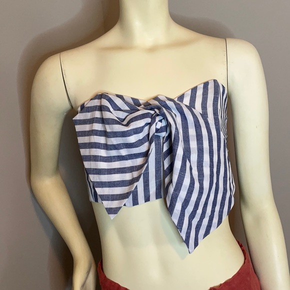 💙NWOT L’Atiste by Amy stripped cropped bandeau💙 - Picture 1 of 4